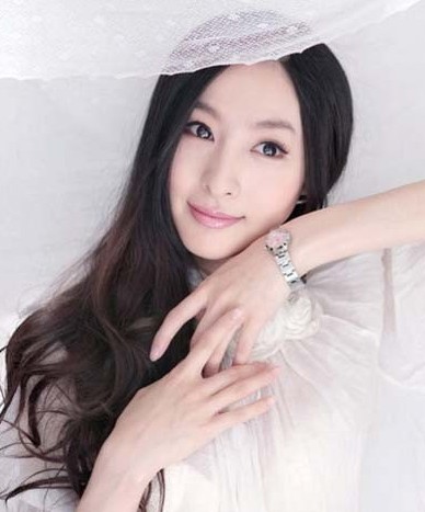 ������Ů���а� ���ε�һ��Ů����ܰ��