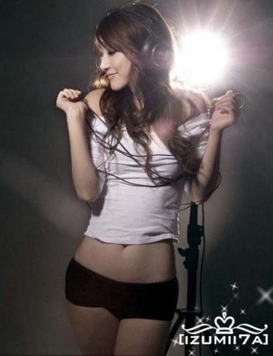 ������Ů���а� ���ε�һ��Ů����ܰ��