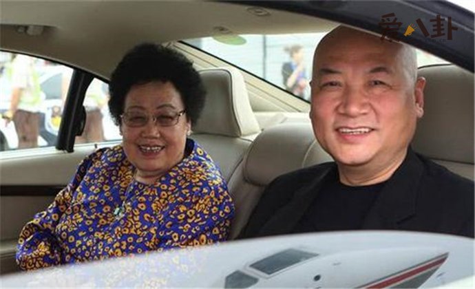 徐少华妻子杨琨简历 生活中一直十分相爱