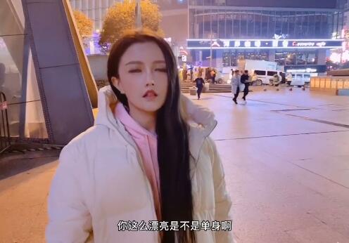 �Ű���pվ��Ƶ2��51�� ����Ϊ�����������赸Ů����