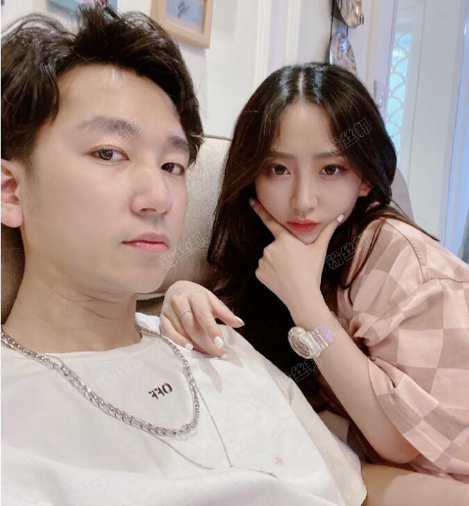 �������Ҷ���6������Ƶ ��ӦŮ������������