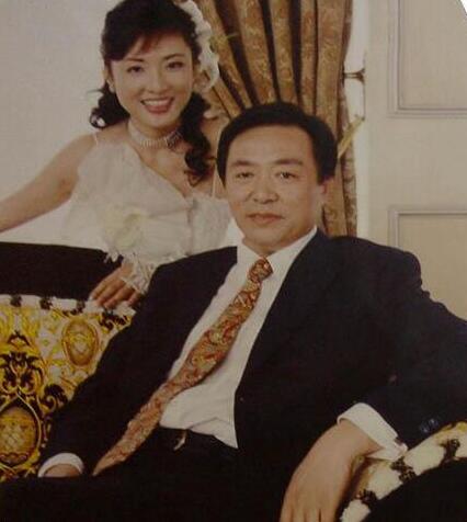 周涛老公路云简历干什么的 周涛和路云结婚照片