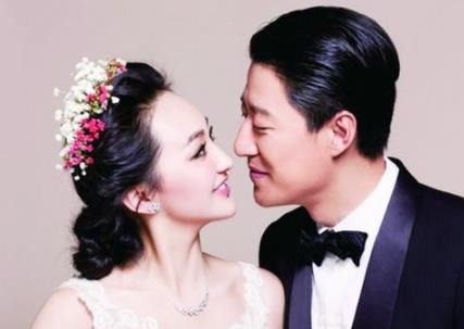 于震的老婆是辛月吗 于震的婚姻生活揭秘