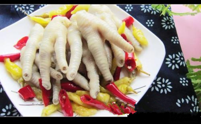 泡椒凤爪什么意思 为什么说女孩子是泡椒凤爪