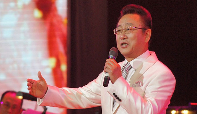 ����Ϊ���Ӵ����� ����Ϊֻ��һ��Ů��