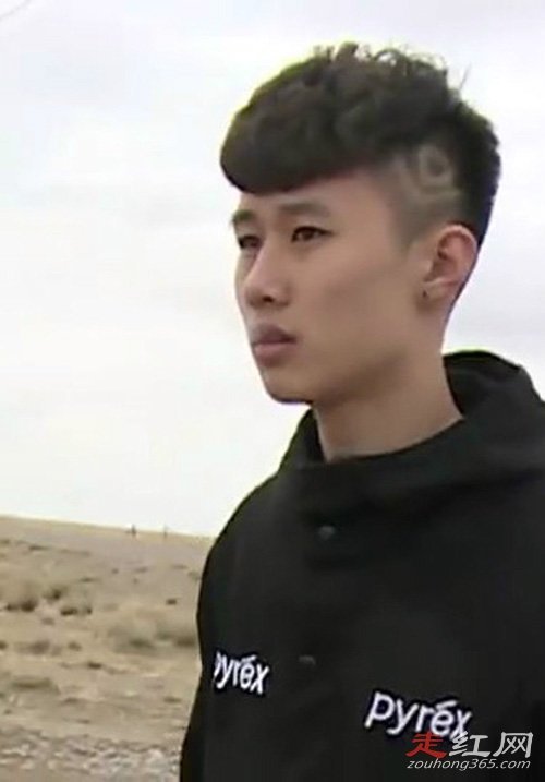 变形计节目为什么停播了 变形计主人公摔死停播