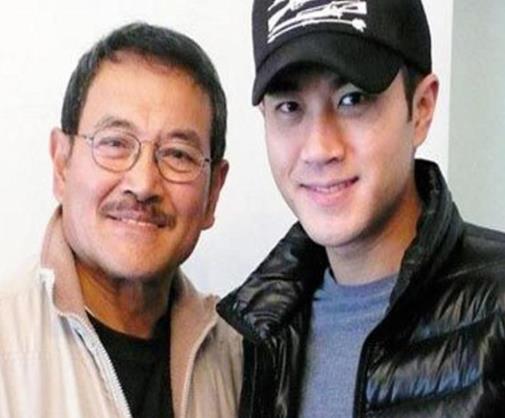 �������İ�����˭ �������ĸ��׽�ʲô����