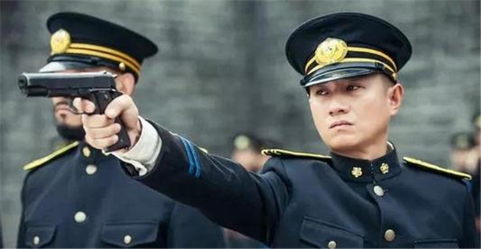 剃刀边缘结局是谁开门 剃刀边缘结局内涵