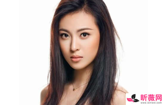 周放个人资料简介 柳红一角被大家熟知