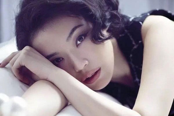 舒淇早期5点全开图 舒淇三级电影剧照
