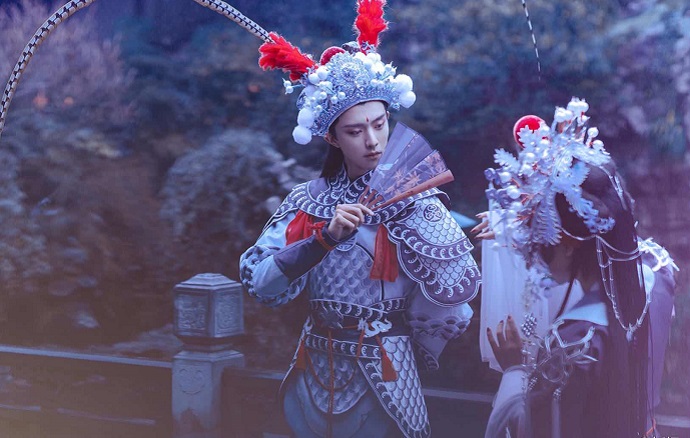 �����������������ʲô ����ŷ���Ƭ�ߺ�