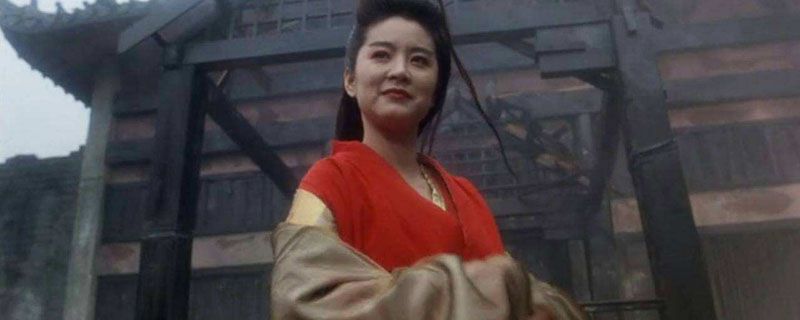 笑傲江湖东方不败的结局 被令狐冲任我行联手重伤而死