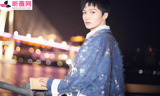 �����Ů������˭? ����������Ͻ���