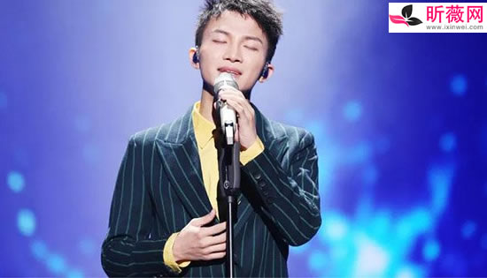 �����Ů������˭? ����������Ͻ���