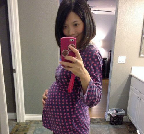 初晓敏微博晒巨乳照