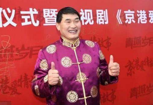 大衣哥有几个孩子 大衣哥儿子做什么的