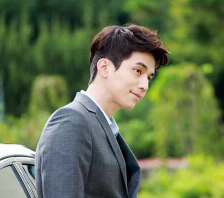 ����Ů����˭�� ��������һֱ�ܵ͵�