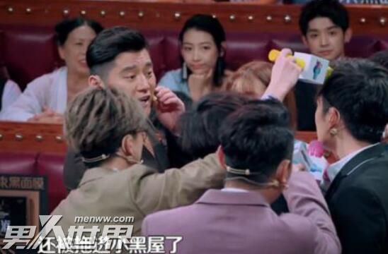 �����鱨�ִ�����˭�е�С����