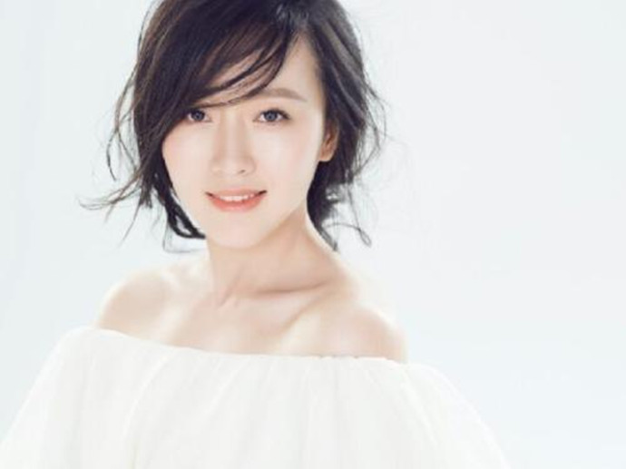 潘阳老公石磊资料干什么的 家境是十分的豪