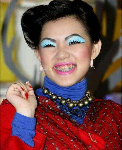 网图特别丑的女生 网络最丑的女人图片