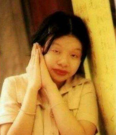 网图特别丑的女生 网络最丑的女人图片