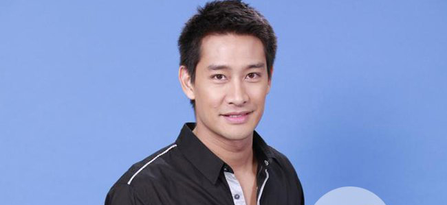 纳瓦君拉纳拉的老婆叫什么 纳瓦·君拉纳拉是哪国人