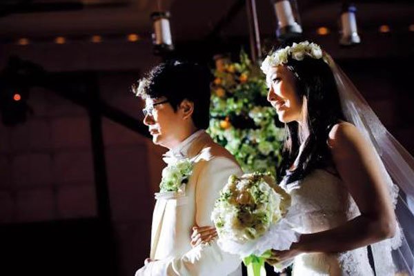 ������Ů�Ѱ�ѩ��״ ����ѩ������ʵ������