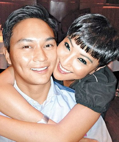 上山诗钠年轻的照片 经历过两次失败婚姻