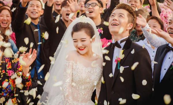 王栎鑫老婆吴雅婷家世背景 曾经郎才女貌的一对