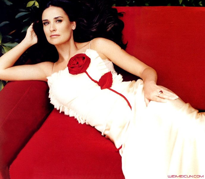 ����Ħ��R����Ӱ����Щ �Ըе����ĵ�Ů��