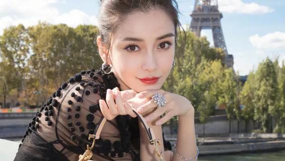 angelababy杨颖个人资料 家世背景怎么样