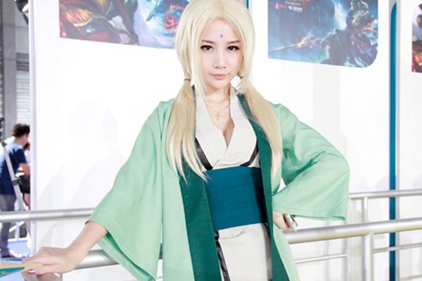 伊芙蕾雅还在直播么 cosplay英雄联盟角色走红