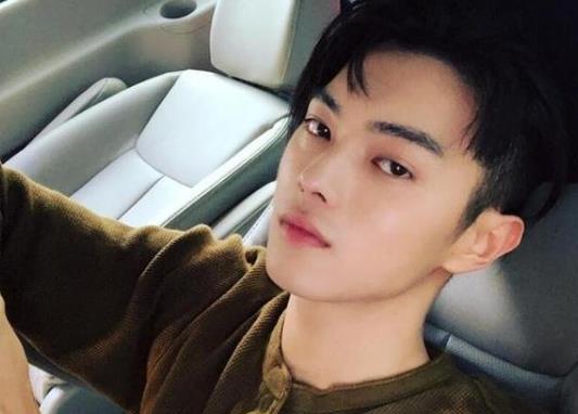 ������˭����� ����������Ů������˭