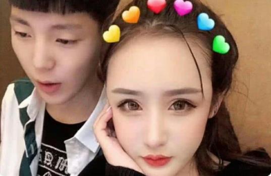 杨玏的个人资料简介 杨玏家世背景典型的“星二代”