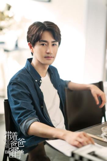 杨玏的个人资料简介 杨玏家世背景典型的“星二代”