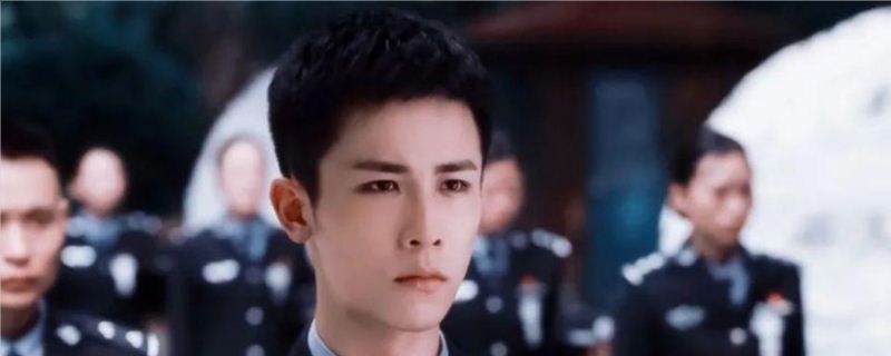 �ڰ׽�������������˭?