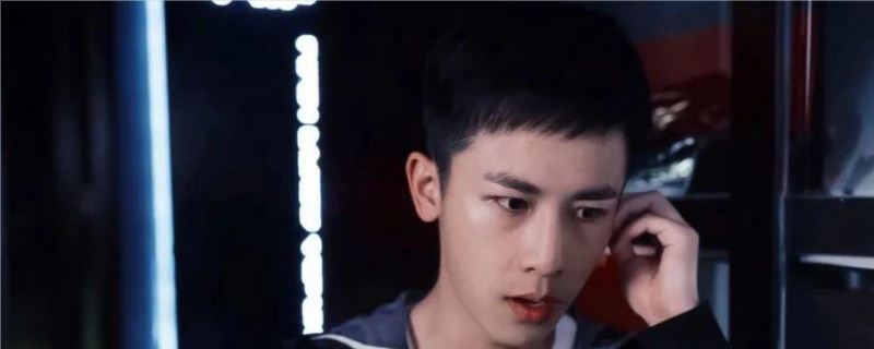 �ڰ׽�������������˭?