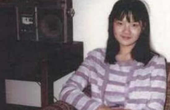 �¿���һ�����˼��λ� �ͳ¿����йص��ĸ�Ů��