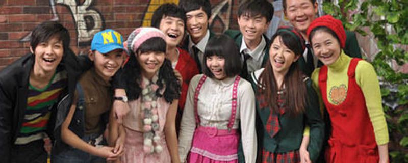 疯丫头第二季的演员 是一部校园青春剧