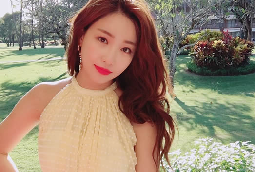 ���������4Ů���Ǻ;������ Ů�����������