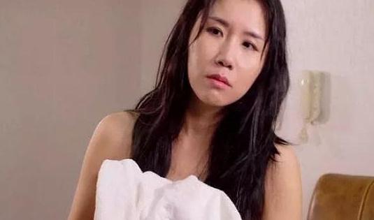 ���������4Ů���Ǻ;������ Ů�����������