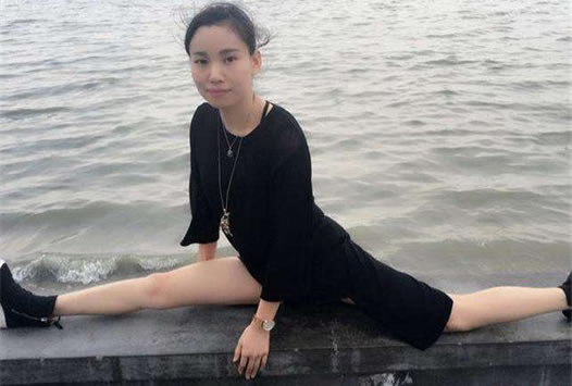 ��һ��F����������Ƭ ��һ��f������ʵ����