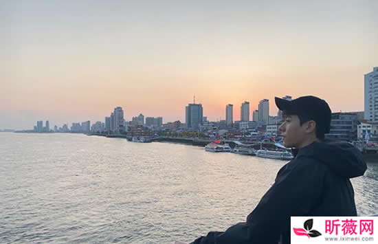 ��ϲ��֮��Ů���Ƕ��������� ������Ϊʲô����