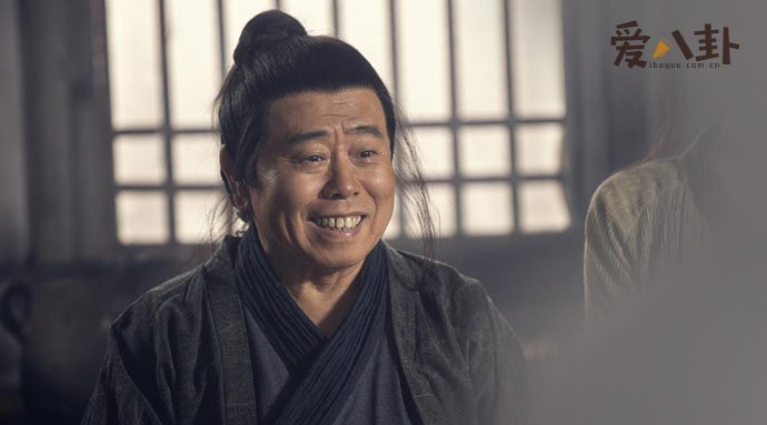 �˳����ݵ���������ĸ����Ӿ� ��ʲô����