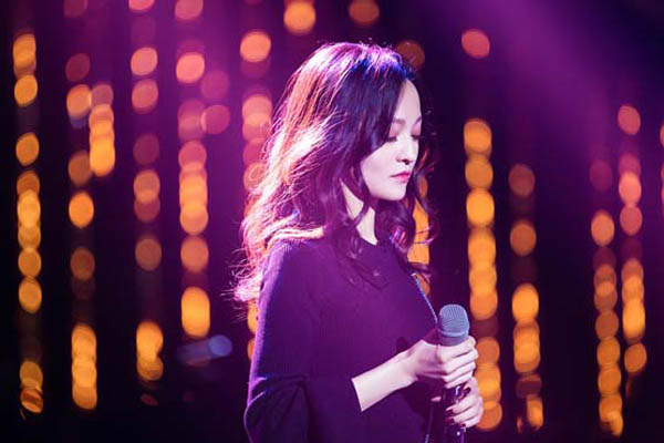 ���غ�������sky��˭ ���غ����˻�SKY��ϵ