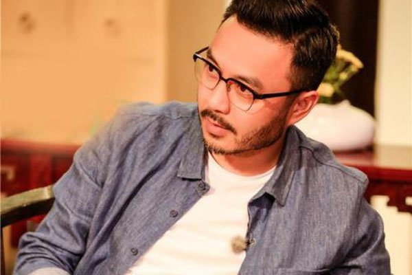 汪涵汪涵这几年的身体确实是没有之前好了,那是因为年纪大了,人在世间