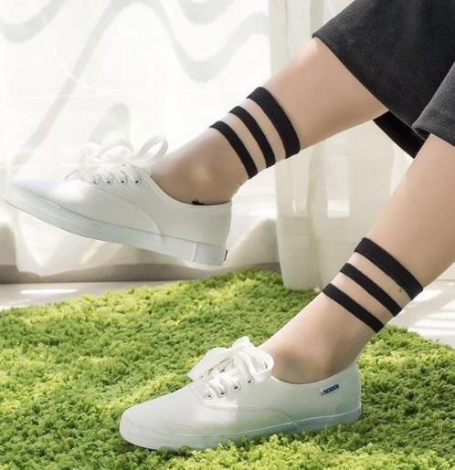 �ܿ��泩Ϊʲô������һ�� �ܿ����泩ɶ��ϵ