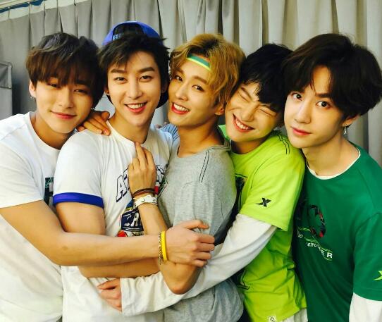 uniq��ϻ����� UNIQ��Ͻ�ɢ����