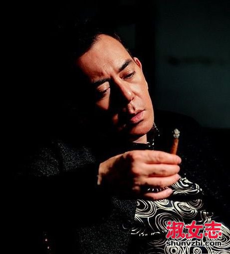 黄秋生演过的三级 黄秋生凭借三级电影获得影帝