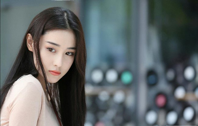 ��ܰ��¶ȫ�鴲Ϸ ���ڵ���Ƭ�߶ȷǳ���